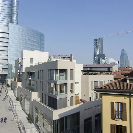 Porta Garibaldi *