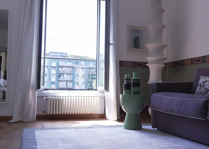 Porta Garibaldi Apartamento *